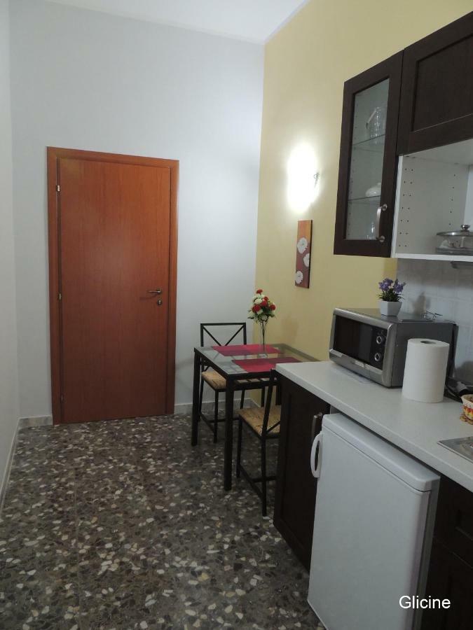Oleandro E Glicine * Lecce